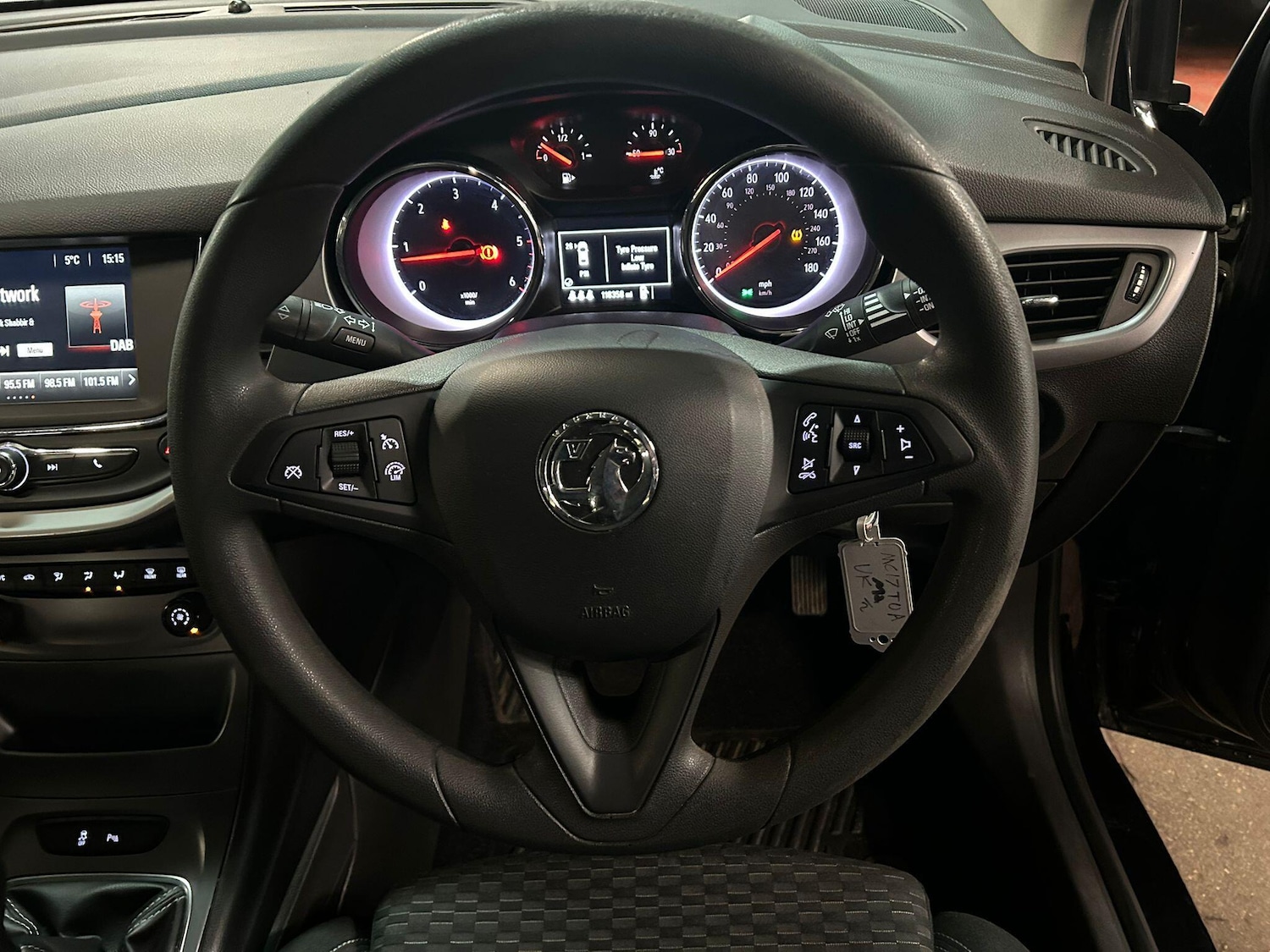 Used Vauxhall Astra for sale - 77484600: Photo 24