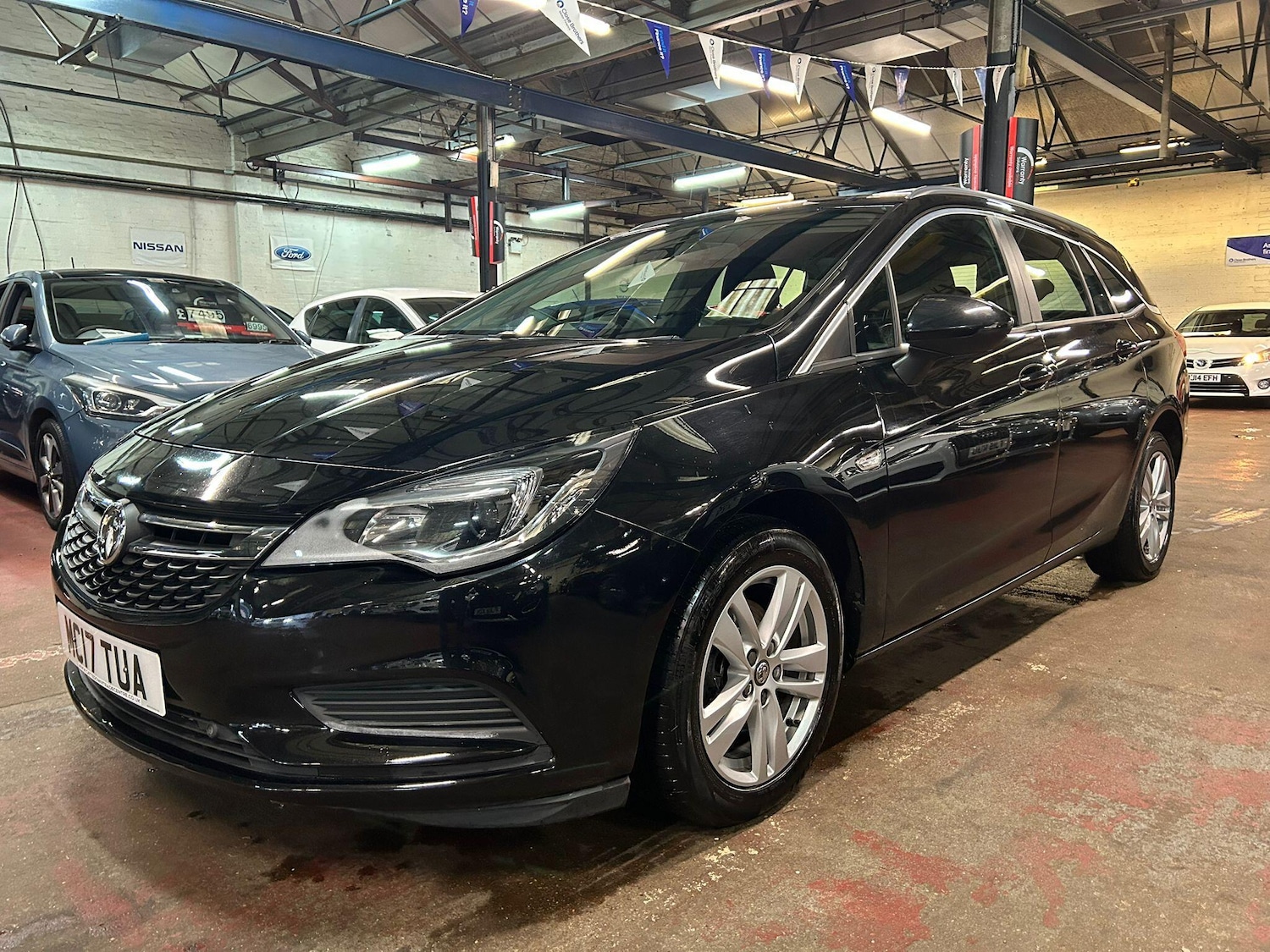 Used Vauxhall Astra for sale - 77484600: Photo 3