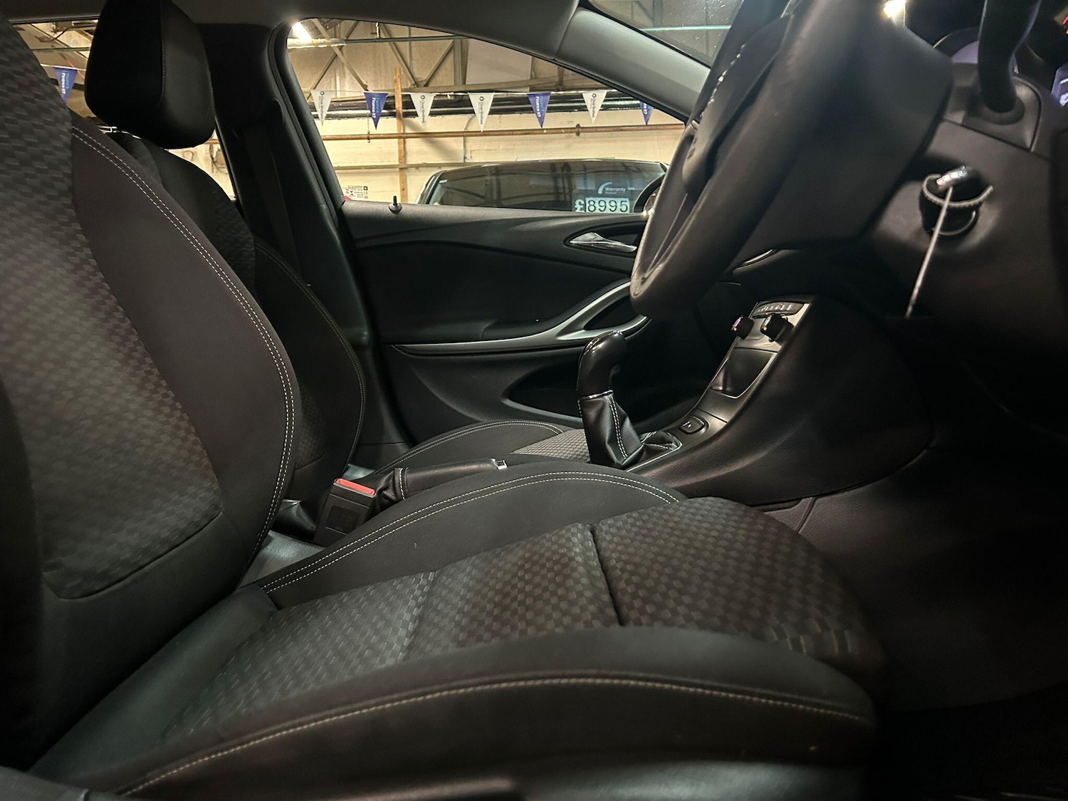 Used Vauxhall Astra for sale - 77484600: Photo 8