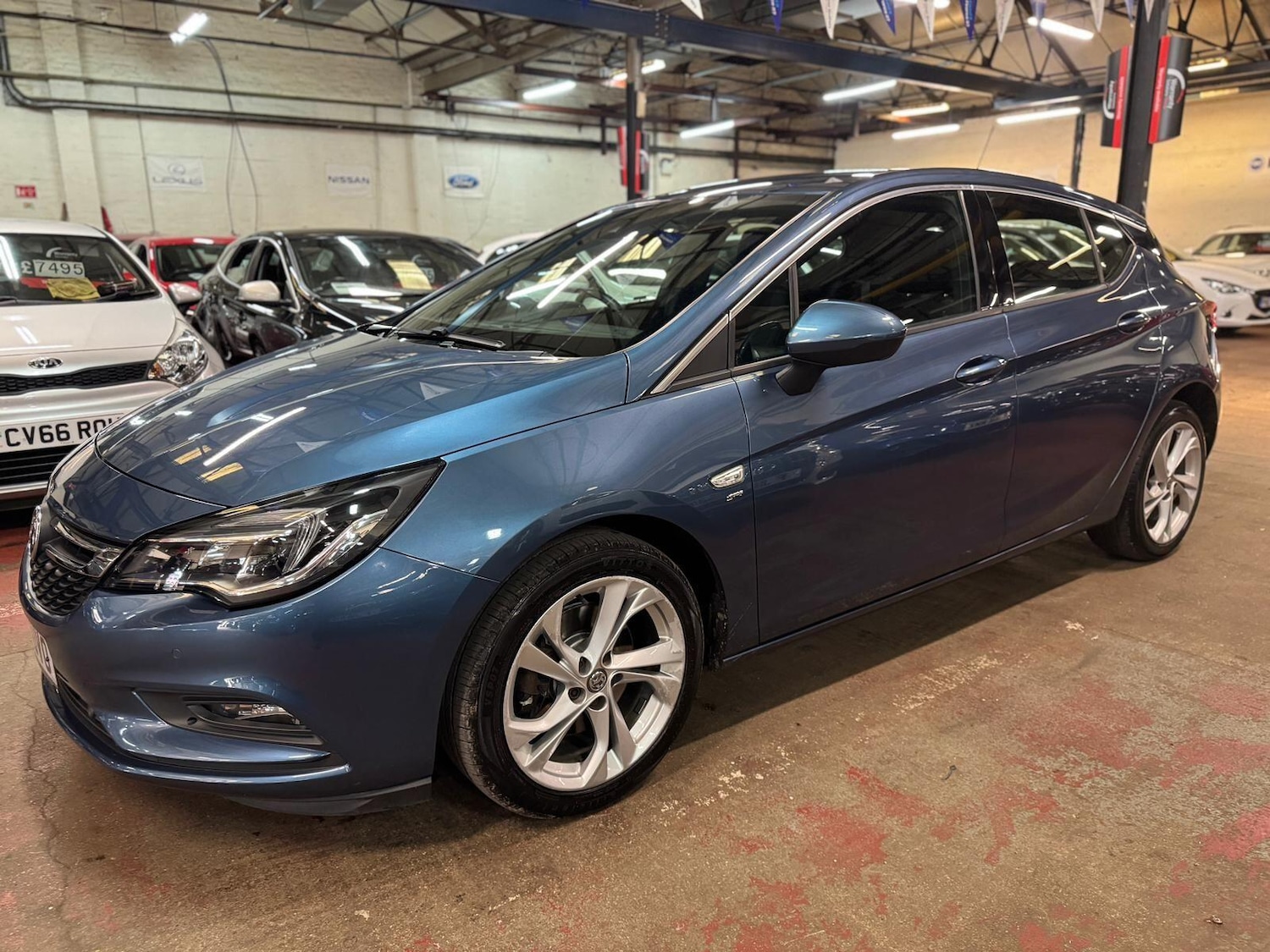 Used Vauxhall Astra 2017 for sale - 77799052: Photo 3