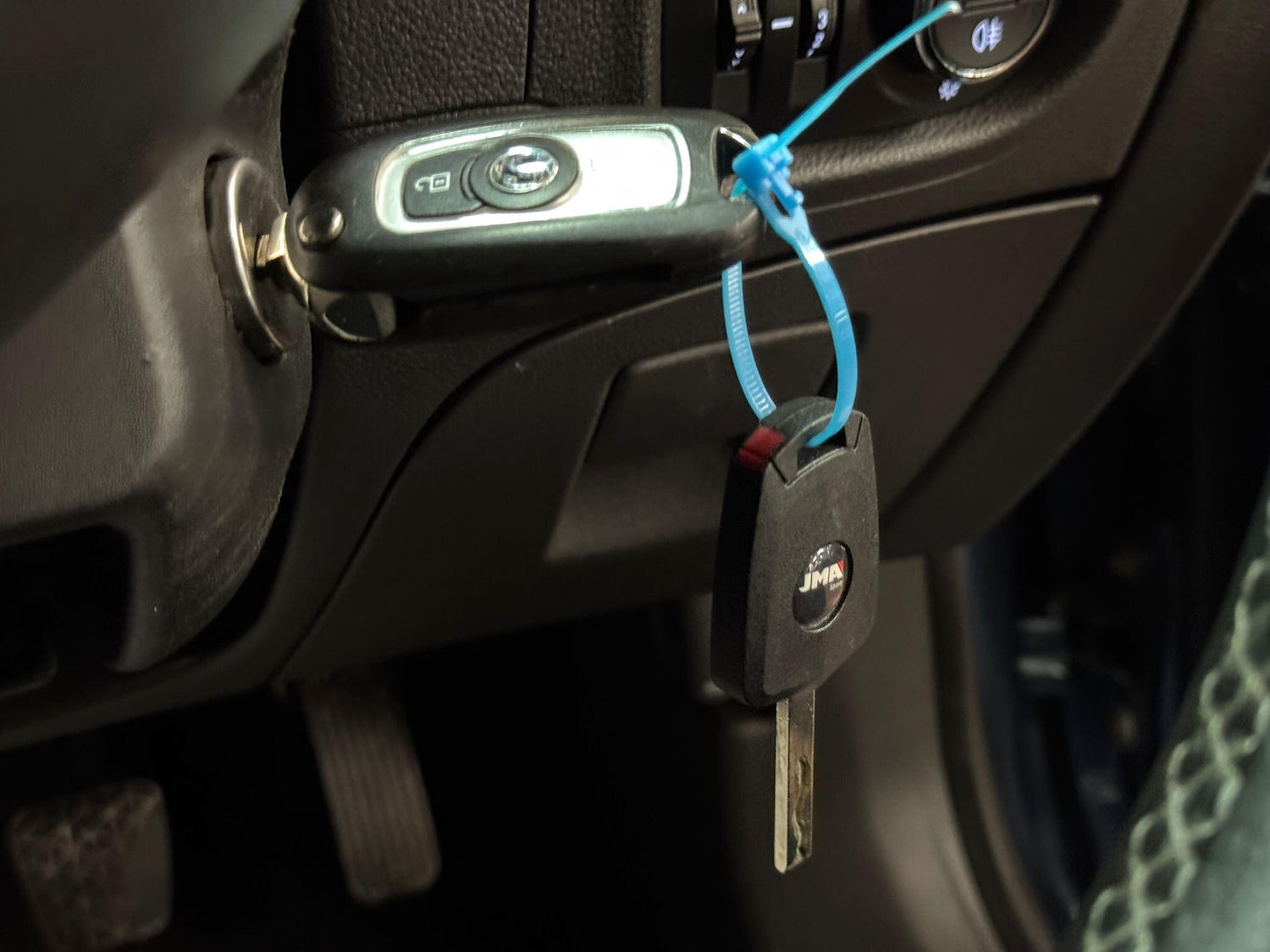 Used Vauxhall Astra 2017 for sale - 77799052: Photo 35