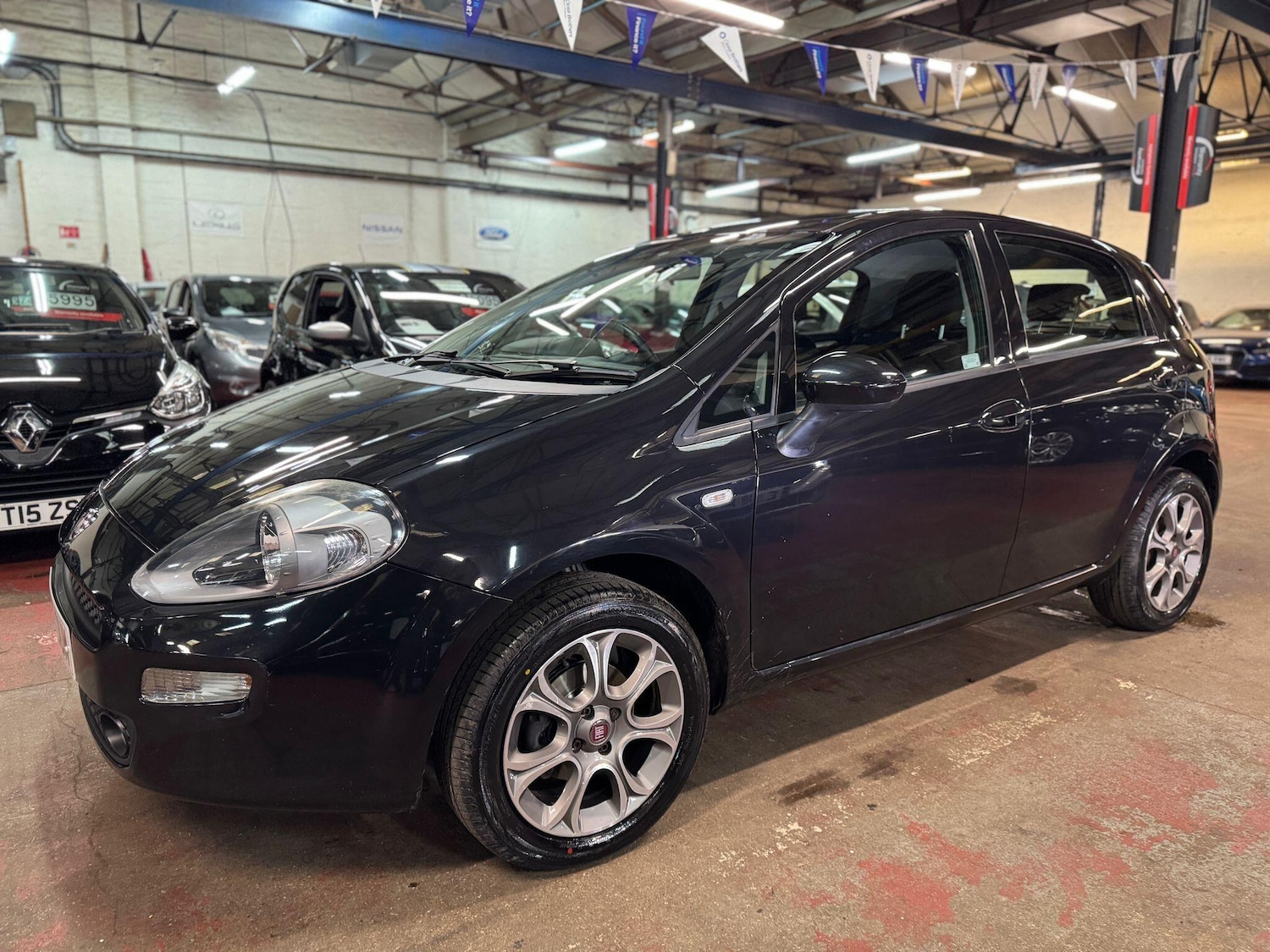 Used Fiat Punto 2015 for sale - 77315458: Photo 3