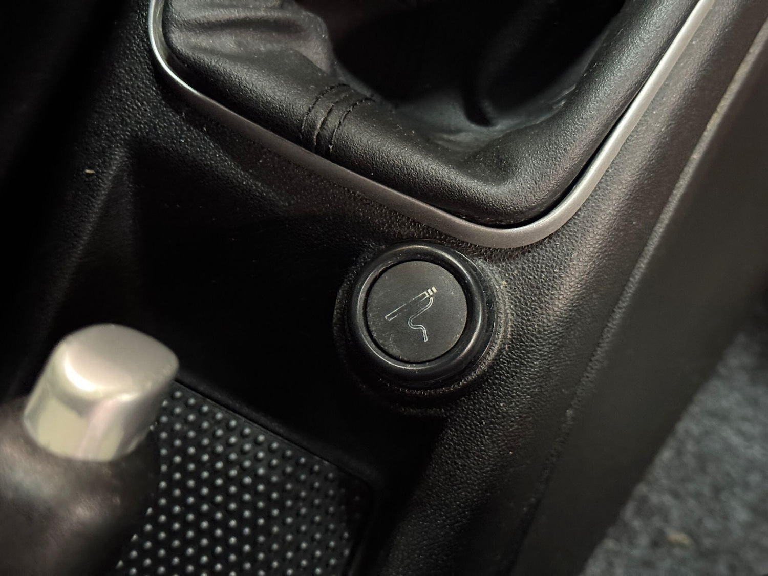 Used Fiat Punto 2015 for sale - 77315458: Photo 34