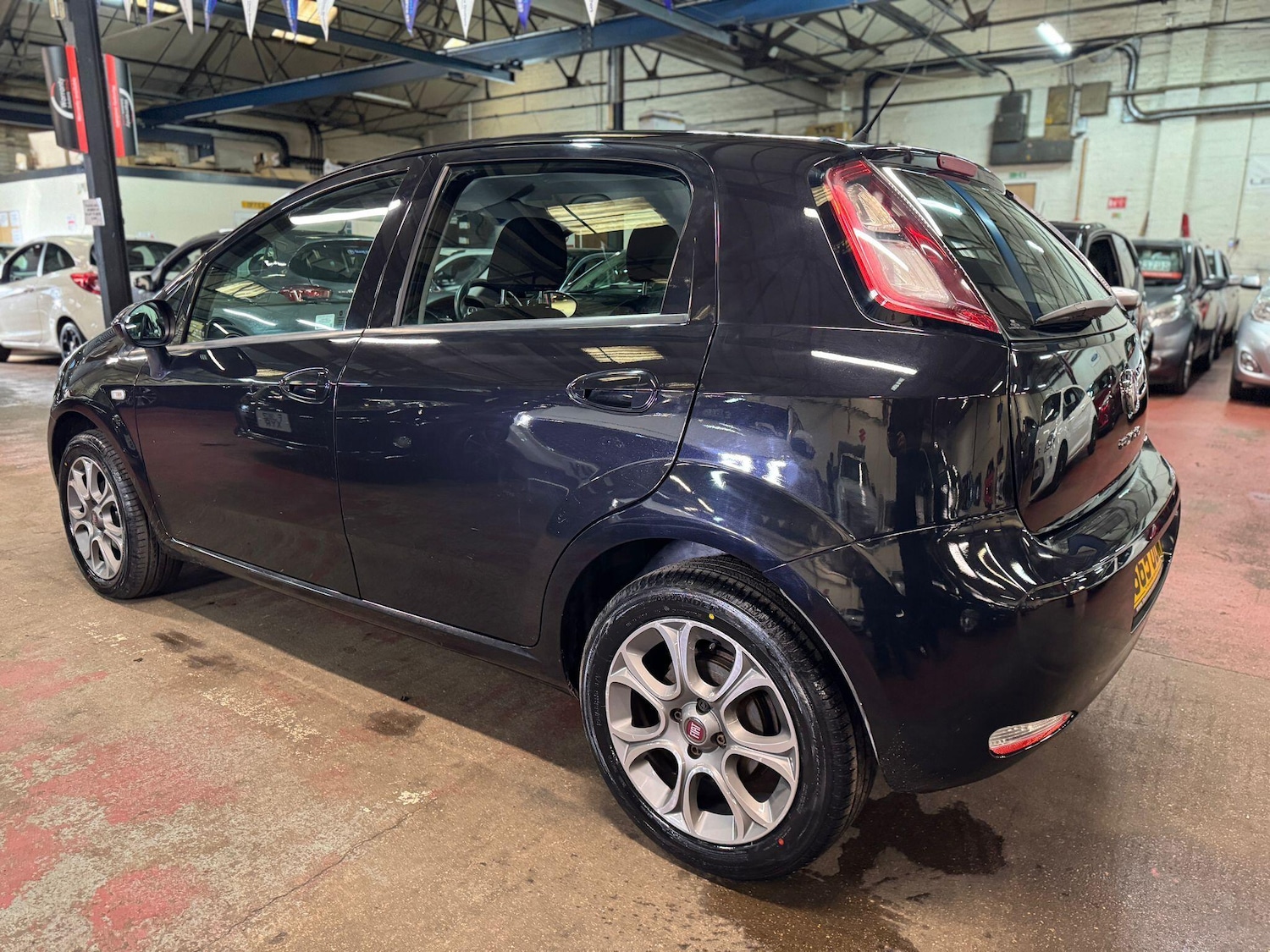 Used Fiat Punto 2015 for sale - 77315458: Photo 4