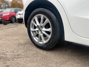 Used Mazda Mazda2 2017 for sale - 76307269: Photo