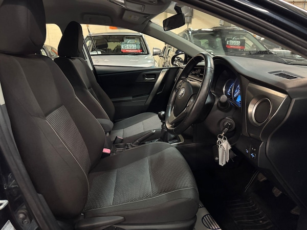 Used Toyota Auris 2013 for sale - 76306578: Photo 10