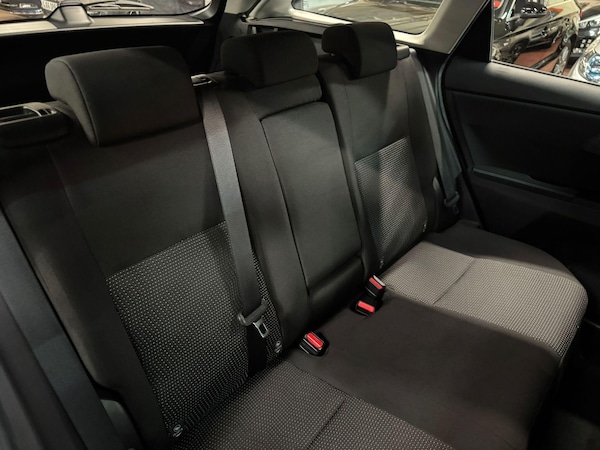 Used Toyota Auris 2013 for sale - 76306578: Photo 18