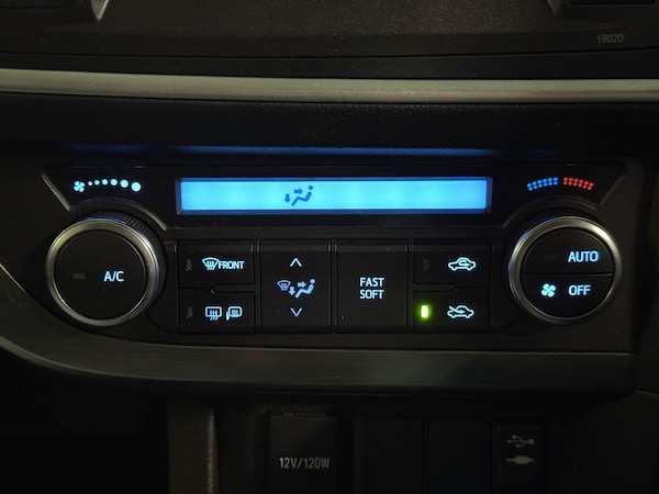 Used Toyota Auris 2013 for sale - 76306578: Photo 31