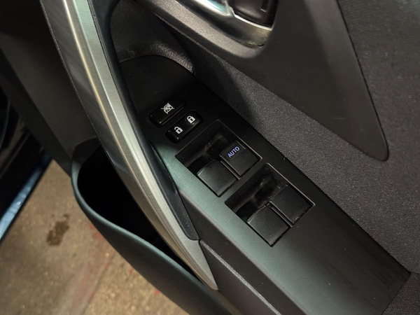 Used Toyota Auris 2013 for sale - 76306578: Photo 35