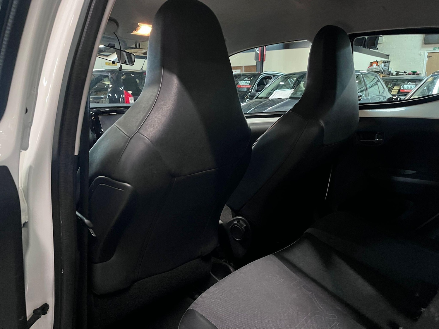 Used Toyota AYGO 2014 for sale - 77722696: Photo 25