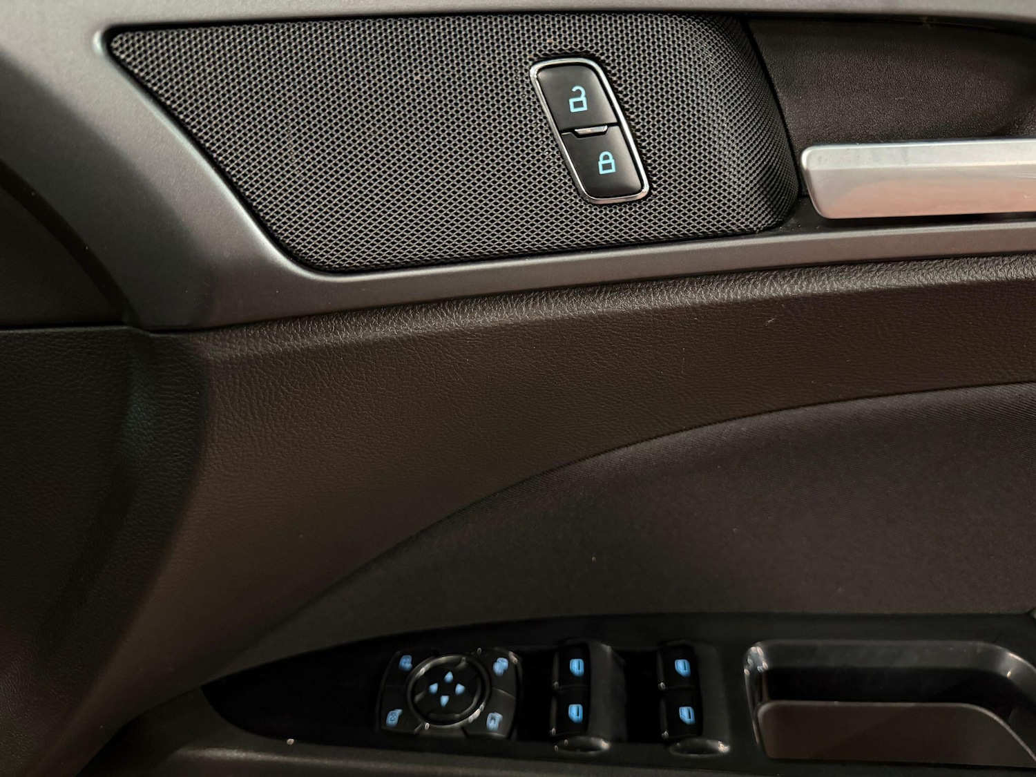 Used Ford Mondeo 2017 for sale - 76865355: Photo 31