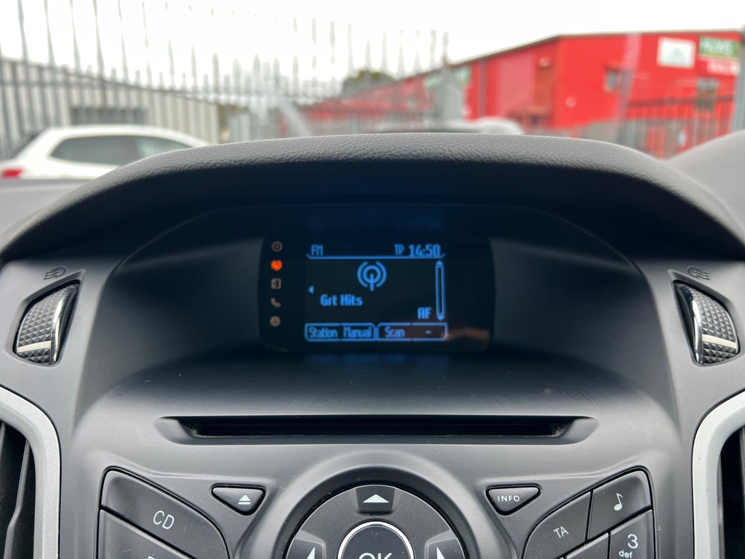 Used Ford Focus 2013 for sale - 76199862: Photo 18