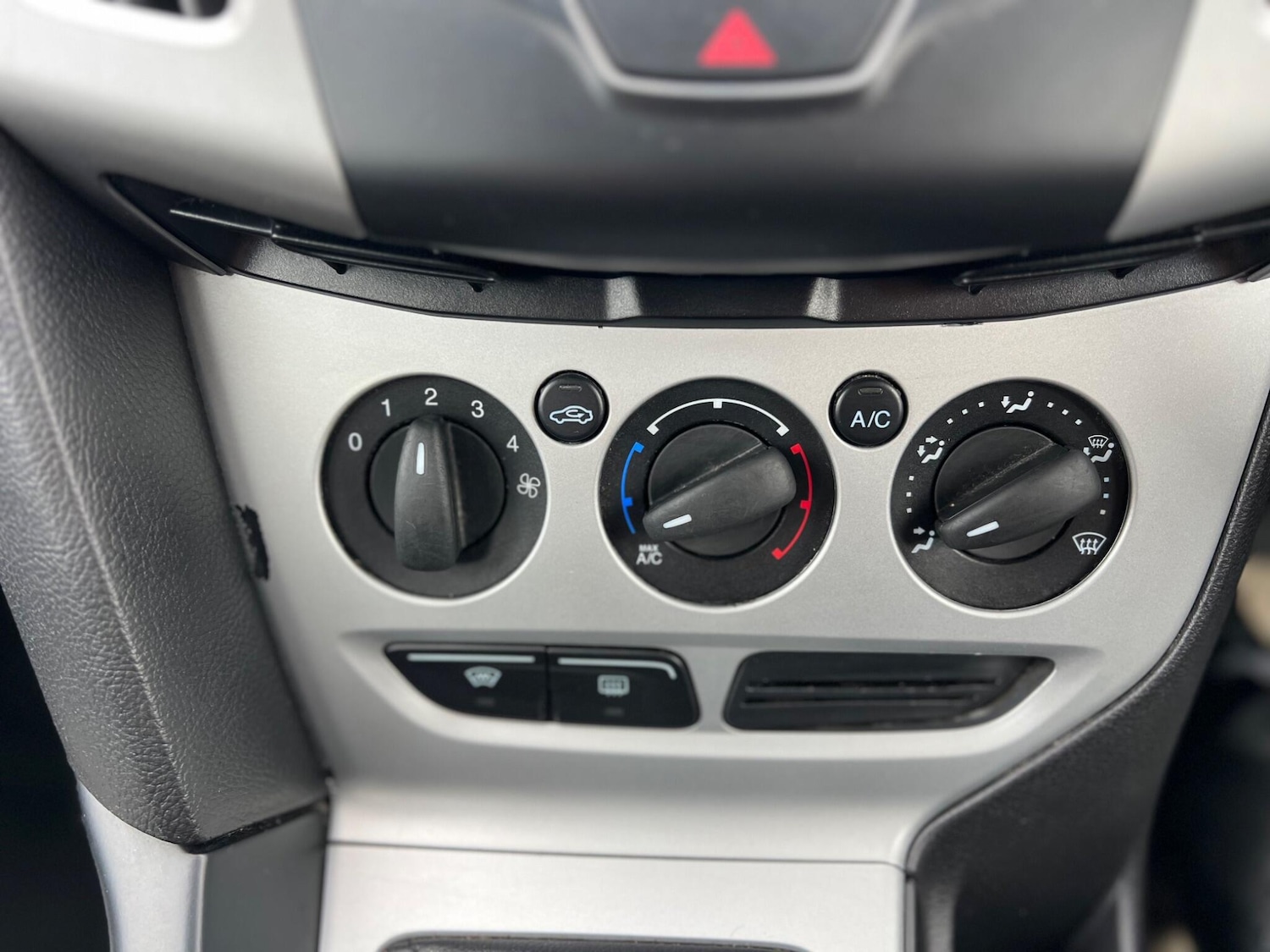 Used Ford Focus 2013 for sale - 76199862: Photo 20