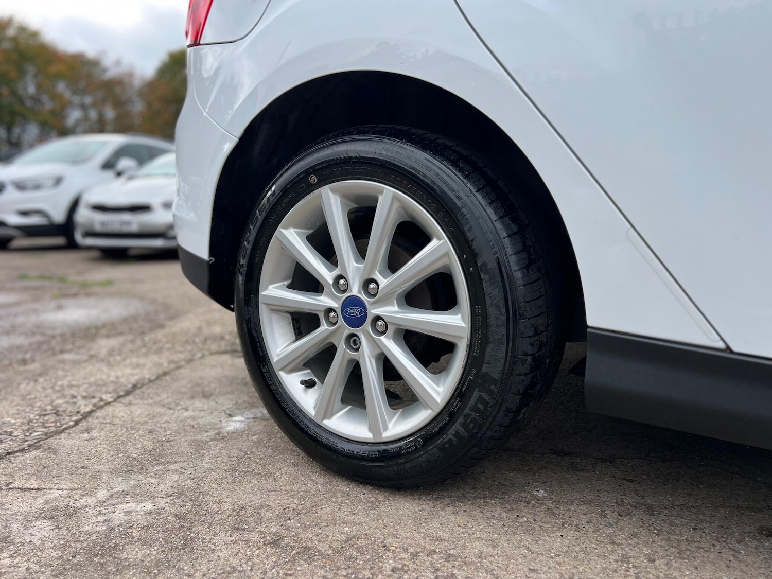 Used Ford Focus 2013 for sale - 76199862: Photo 4