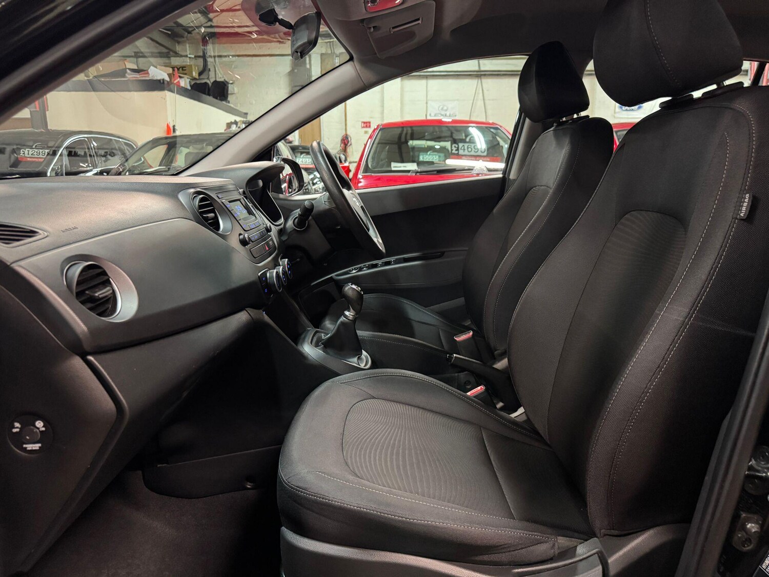 Used Hyundai i10 for sale - 77359090: Photo 13