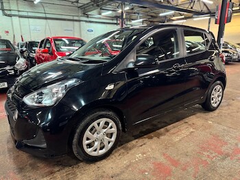 Used Hyundai i10 2017 for sale - 77359090: Photo