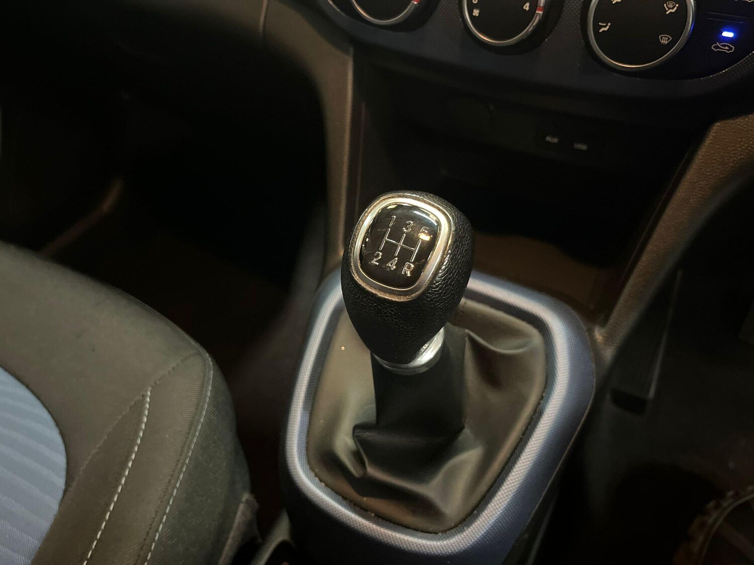 Used Hyundai i10 2014 for sale - 78214133: Photo 24