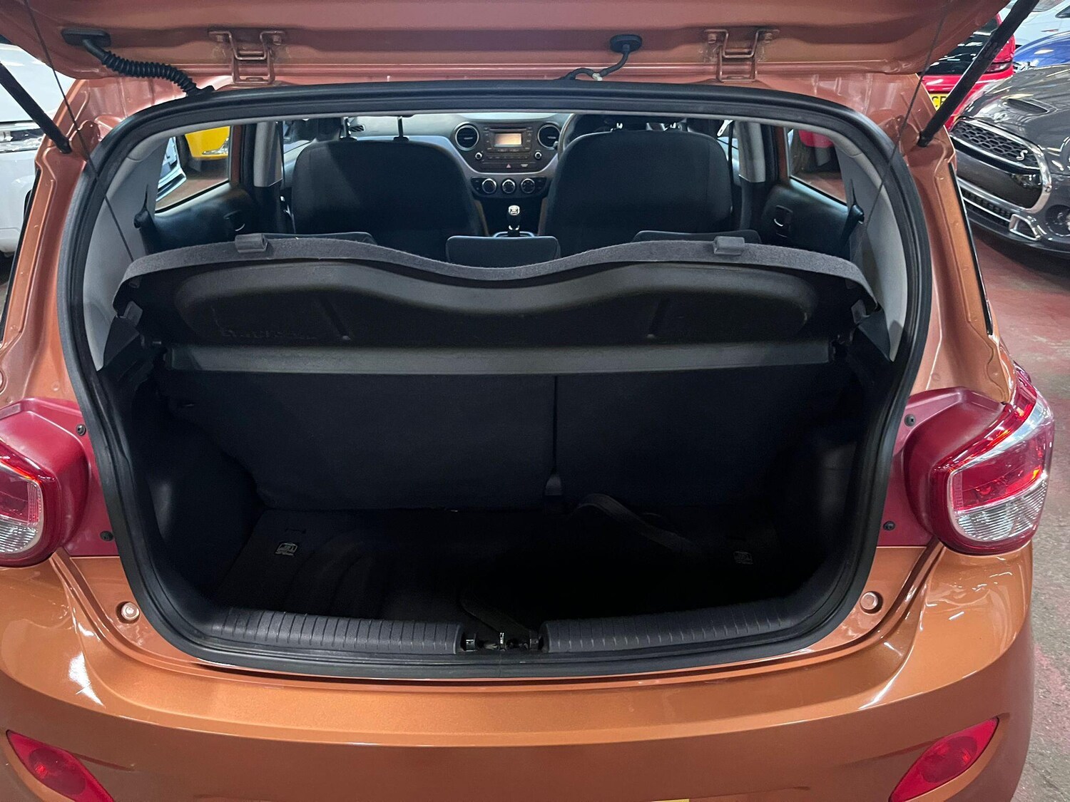 Used Hyundai i10 2014 for sale - 78214133: Photo 33