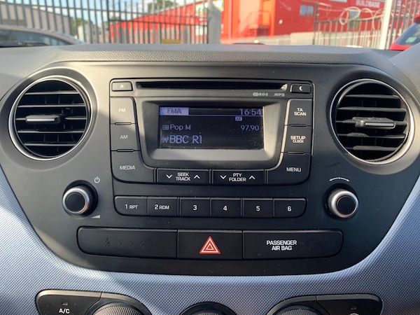 Used Hyundai i10 2014 for sale - 75014235: Photo 17