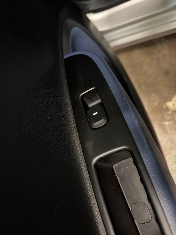 Used Hyundai i10 2014 for sale - 75014235: Photo 32