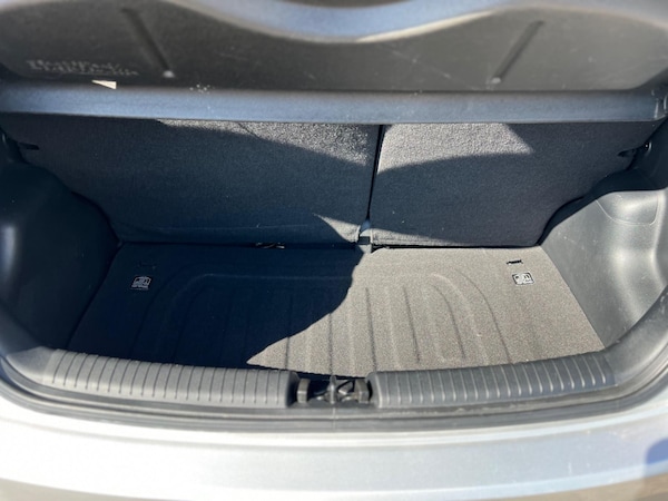 Used Hyundai i10 2015 for sale - 74498243: Photo 8