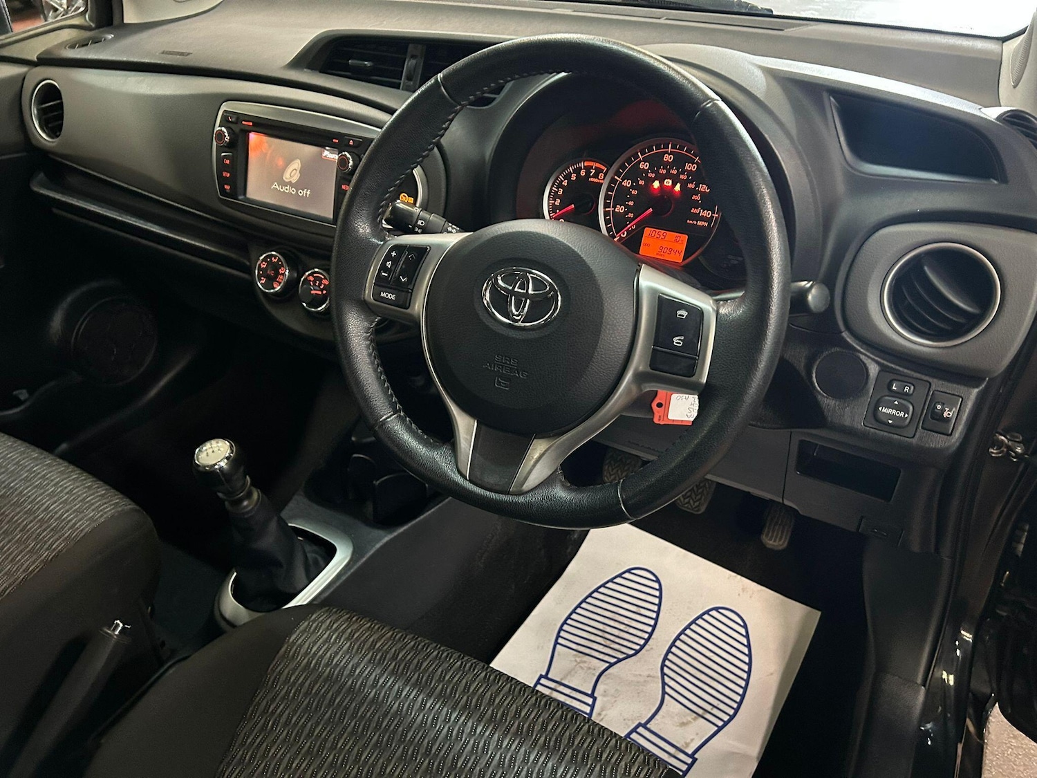 Used Toyota Yaris for sale - 77982324: Photo 10