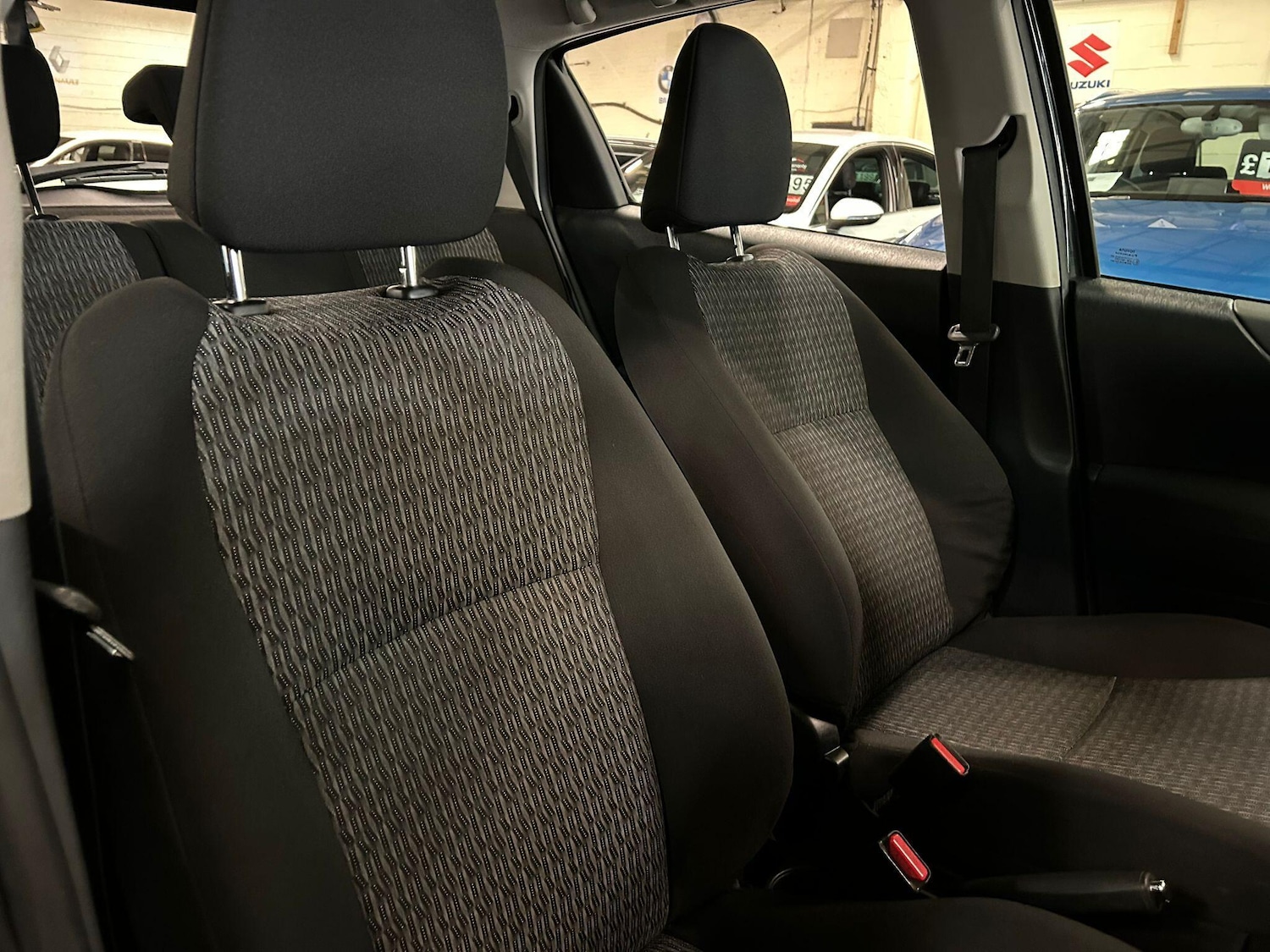 Used Toyota Yaris for sale - 77982324: Photo 11