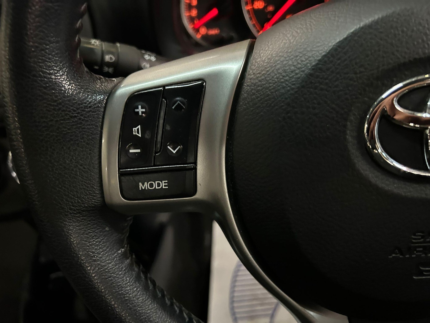 Used Toyota Yaris for sale - 77982324: Photo 25