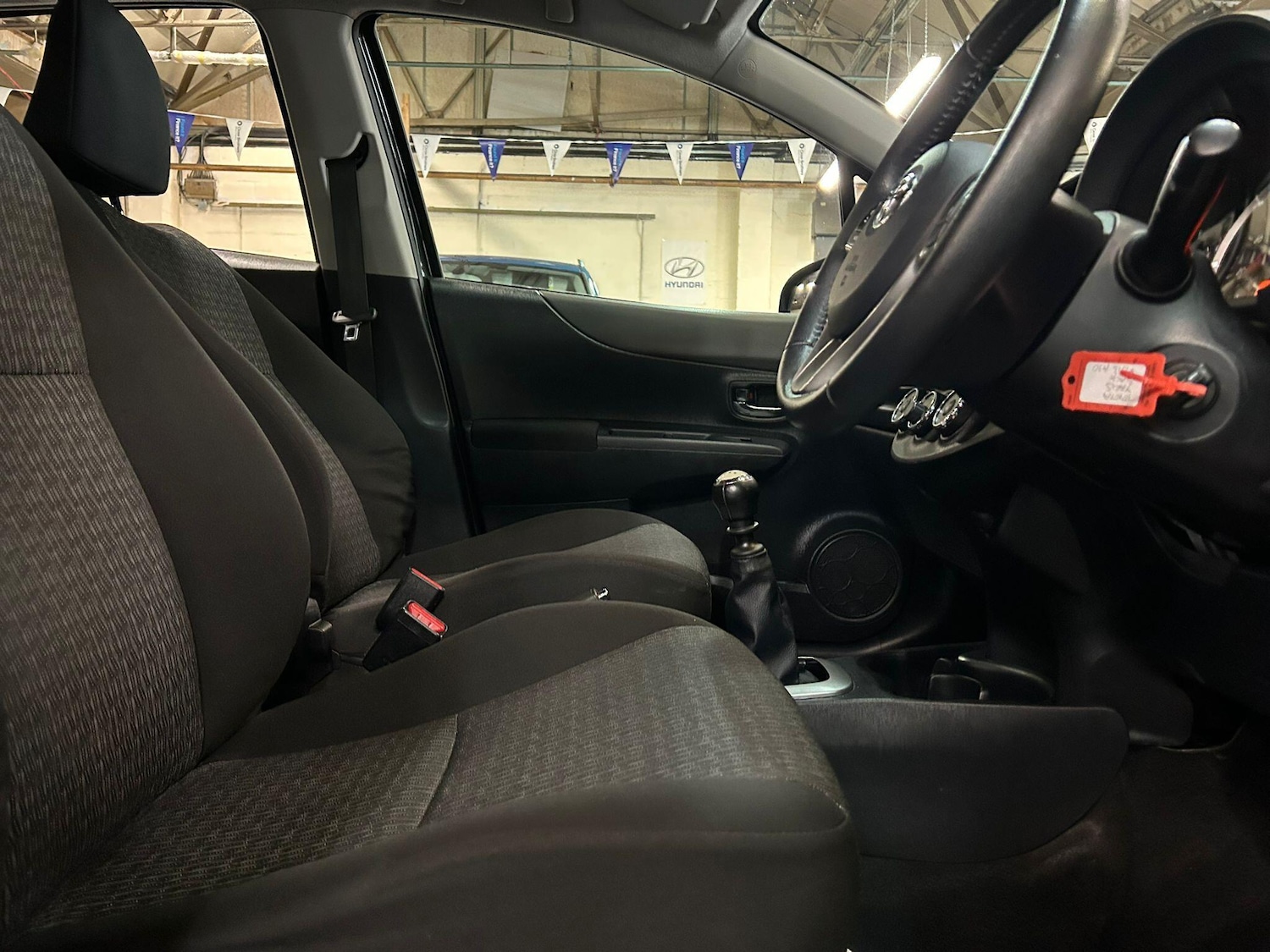 Used Toyota Yaris for sale - 77982324: Photo 9