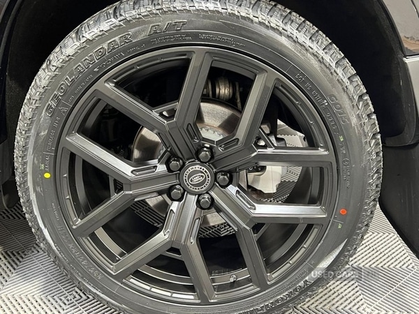 Used Land Rover Defender 2025 for sale - 77794600: Photo 17