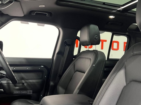 Used Land Rover Defender 2025 for sale - 77794600: Photo 5
