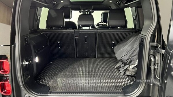 Used Land Rover Defender 2024 for sale - 77017241: Photo 11