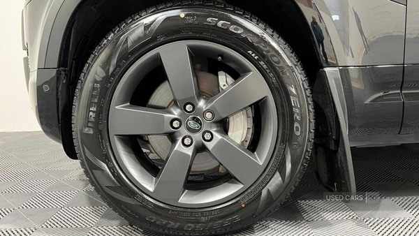 Used Land Rover Defender 2024 for sale - 77017241: Photo 8