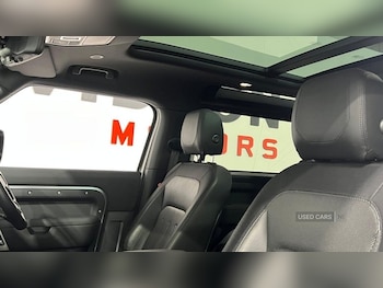 Used Land Rover Defender 2021 for sale - 77017290: Photo