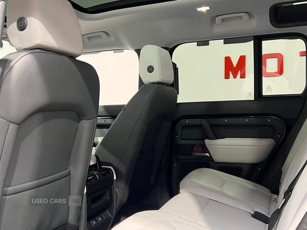 Used Land Rover Defender 2025 for sale - 77684812: Photo 11
