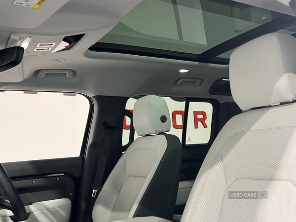Used Land Rover Defender 2025 for sale - 77684812: Photo 12