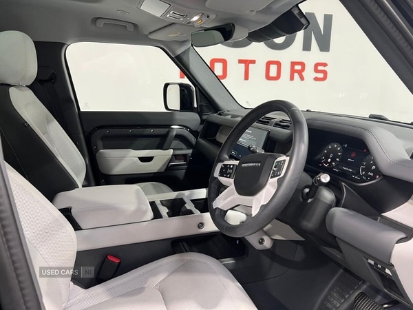 Used Land Rover Defender 2025 for sale - 77684812: Photo 13