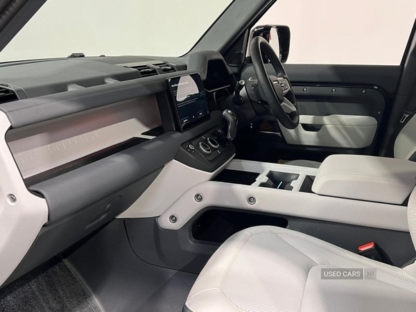 Used Land Rover Defender 2025 for sale - 77684812: Photo 5