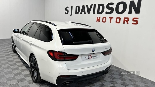 Used BMW 5 Series 2023 for sale - 77030256: Photo 2