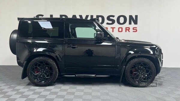 Used Land Rover Defender 2021 for sale - 75402467: Photo 2