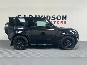 Used Land Rover Defender 2021 for sale - 75402467: Photo