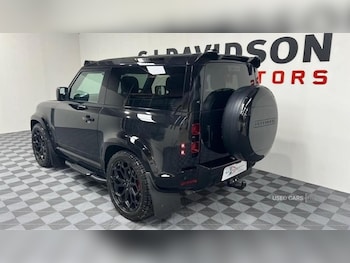 Used Land Rover Defender 2021 for sale - 75402467: Photo