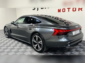 Used Audi e-tron GT 2023 for sale - 76296297: Photo 2