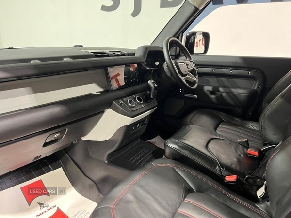 Used Land Rover Defender 2024 for sale - 78128400: Photo 2