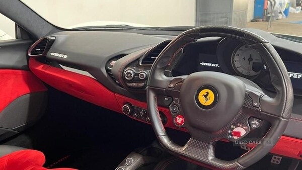 Used Ferrari 488 2018 for sale - 77030409: Photo 14