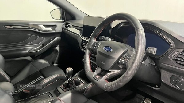 Used Ford Focus 2023 for sale - 76296298: Photo 9