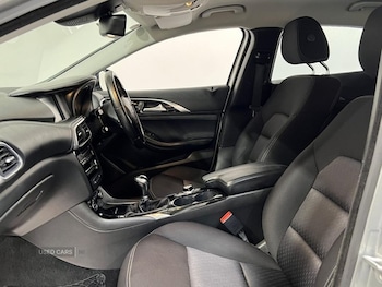 Used Infiniti Q30 2017 for sale - 78539607: Photo