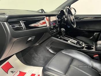 Used Porsche Macan 2023 for sale - 78613233: Photo