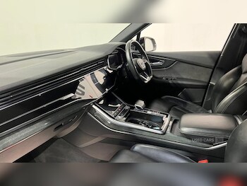 Used Audi Q7 2020 for sale - 77030254: Photo