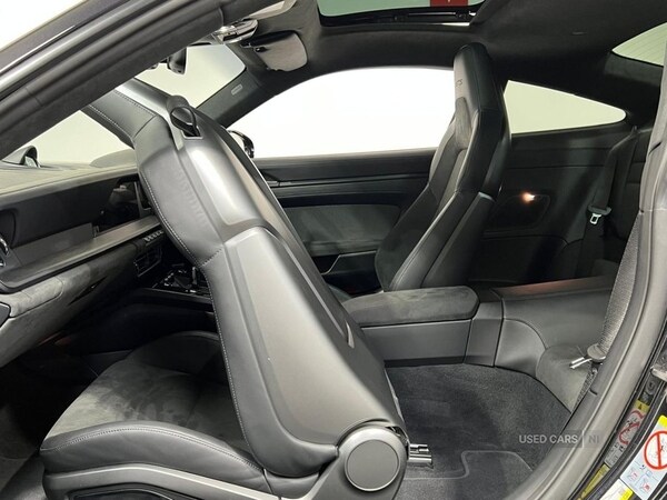 Used Porsche 911 2025 for sale - 77785148: Photo 15